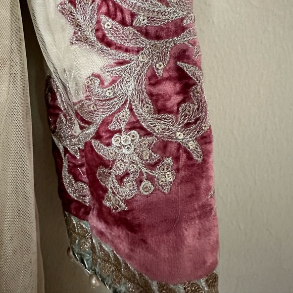 NWT Maria B embroidered 3 piece outfit - Picture 6 of 8